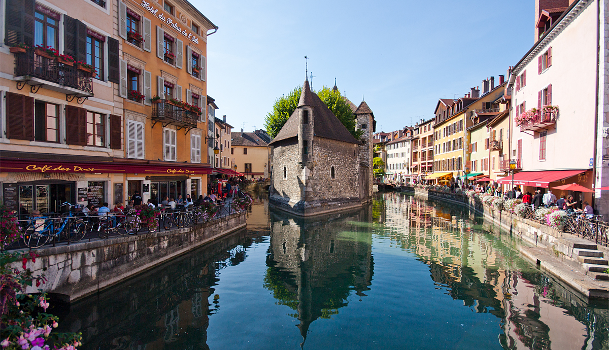 Quels sont les attraits touristiques qui font d&rsquo;Annecy l&rsquo;une des meilleures destinations en France ?